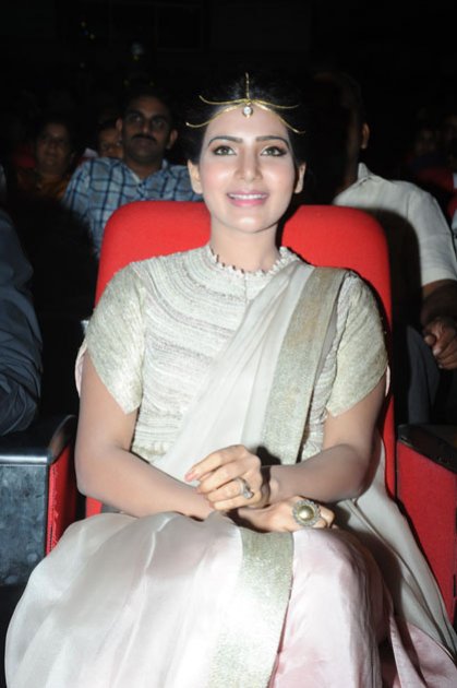 Samantha-at-Alludu-Seenu-Audio-Launch
